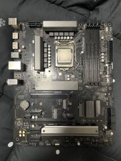 ASRock H570 Phantom Gaming 4 x i5 10400
