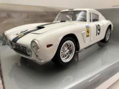 1/18 Universal Hobbies フェラーリ 250GT ルマン 1/18 Universal Hobbies フェラーリ 250GT ルマン - メルカリ