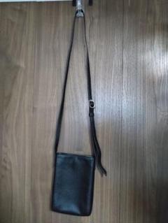 GU ショルダーバッグ　フェイクレザー　黒