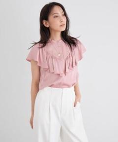 アナイ ソフトサテンフリルブラウス ¥23,100 ピンク