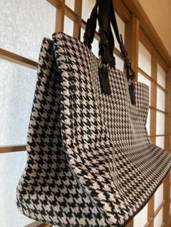 ユリエニタニ トートバッグ
