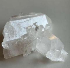 原石 標本 クォーツ 水晶 鉱物 クラスターミニサイズ トマスゴンサガ産