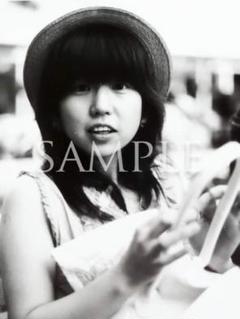 TARAKO　生写真（ファンクラブ公式写真：当時物） TARAKO生写真（ファンクラブ公式写真：当時物）