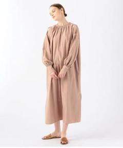 美品トゥモローランド ハイブリッドタイプライター ギャザーネックワンピース