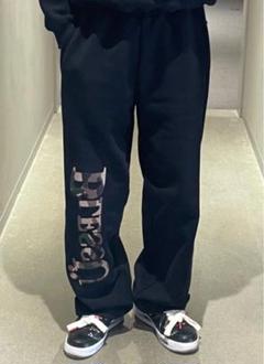 【即完品】BLESS Ü スウェットパンツ　カモ柄のサムネイル