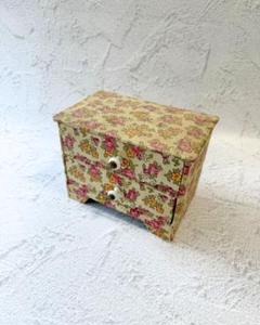 アンティークカルトナージュ　小花柄の引き出し付BOX
