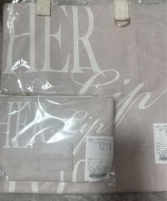 Herlipto HLT DAIRLY FLAT LOGO TOTE POUCH - メルカリ