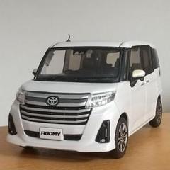井上【ディーラー非売品】トヨタ ルーミーカスタム カラーサンプル ホワイト 井上様専用【ディーラー非売品】トヨタ ルーミーカスタム カラー