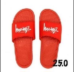早い物勝ちSTUSSY　NIKE ベナッシ24センチビーチサンダル レッド彼女 早い物勝ちSTUSSY NIKE ベナッシ24センチビーチサンダル レッド