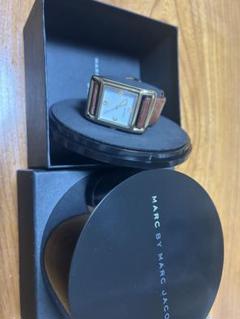 MARC BY MARC JACOBS レザーストラップ時計　ジャンク品。