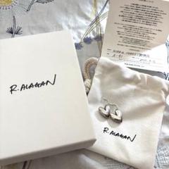 美品 R. ALAGAN(ララガン)タッセルピアス アイボリー