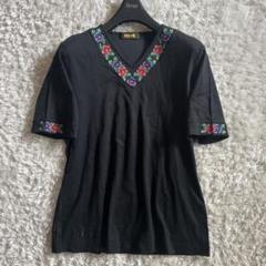 フェイラーキーネックTシャツ