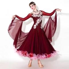 スタンダードドレス！スカートが魅力的なデザイン❤️ 競技会やデモでも！
