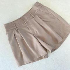 ロペ ハーフパンツ タック入り 美シルエット ベージュ系 Mサイズ レディース