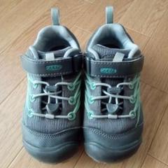 KEEN　スニーカー　18.5センチ