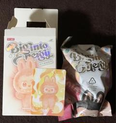 ④ POP MART Big into Energy ラブブ HAPPINESS