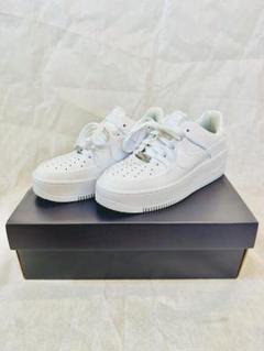 【美品】NIKE AF1 セイジLOW 24cmのサムネイル
