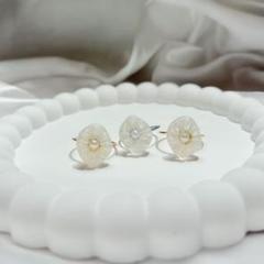 指輪　リング　フラワー　ニュアンス　ネイル