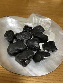 国産　ジェット　原石