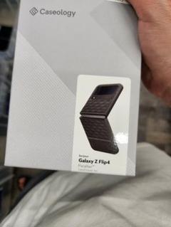 Caseology ケース Galaxy Z Flip 4 用マットブラックのサムネイル
