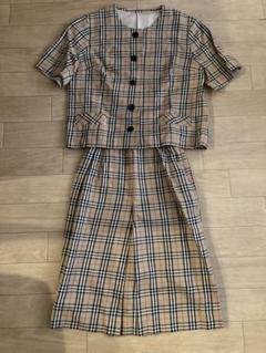 美品✨バーバリーセットアップ170 卒業式ノバチェックプリーツグレー