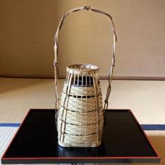 茶道具　桂籠　花入　花器　竹細工　白竹　掛け置き両用 茶道具 花籠（はなかご） 桂籠 白竹 （樹脂製入子） | 千年の