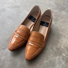 LANVIN オレンジブラウン エナメル ローファー
