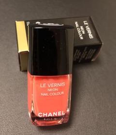 CHANEL シャネル ヴェルニ ネオン 596