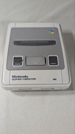 H39 NINTENDO スーパーファミコン 本体　コントローラー2個付