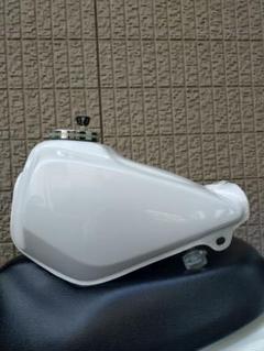 tw200 タンク　パールホワイト　サビ無し tw200 タンクパールホワイトサビ無し