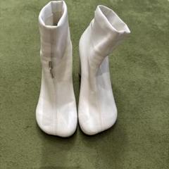 MM⑥  マルジェラ　ブーツ　サイズ35  ホワイト MM6 Maison Margiela(マルタンマルジェラ) ニットブーツ
