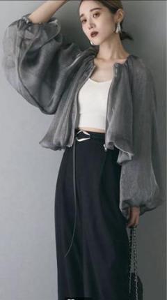 【美品】ANDREA & Coシアーシャイニーブルゾン+チュールレイヤードパンツ 新品】ANDREA & Coシアーシャイニーブルゾン+チュールレイヤード