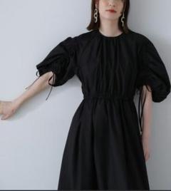 美品 ♡ n. TCドロストスリーブワンピース 黒 ブラック ロングワンピースのサムネイル