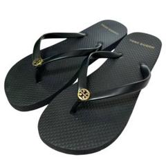 美品　トリーバーチ ロゴプレートトゥ フラットシューズ レザー 25cm ToryBurch トリーバー チキルティング フラットシューズ 25.5