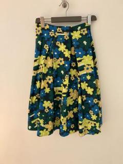 MARNI マルニ ひざ丈スカート 紺x黄(花柄) 2108425Y0116 2025年最新】マルニ ひざ丈スカートの人気アイテム - メルカリ