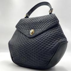 美品✨バリー ハンドバッグ キルティング フリンジ Bロゴ金具 レザー ブラック 美品✨バリー ハンドバッグ キルティング フリンジ Bロゴ金具