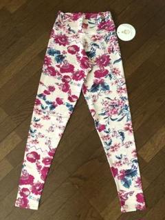 新品Linda Works リンダワークス ヨガレギンス legユリアM 花柄