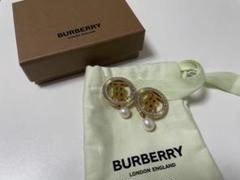 BURBERRY モノグラム バイカラー スタッズピアス BURBERRY モノグラム バイカラー スタッズピアス