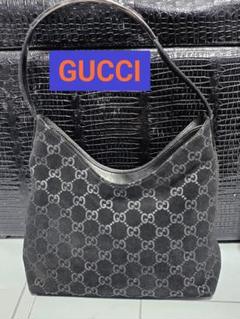 美品　GUCCI 黒 スエードレザー ハンドバッグ　持ち手は金具 希少 GUCCI 黒 スエードレザー ハンドバッグ 持ち手は金具