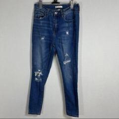 【フォーエバー21】デニムパンツ【28インチ】ジーパン　ダメージ加工