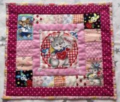 パッチワーク　タペストリー　カバー　マット　可愛いアニマル　キルト　ハンドメイド