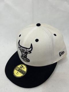【NEW ERA×BULLS】シカゴブルズ 59FIFTY キャップ 7 1/2のサムネイル