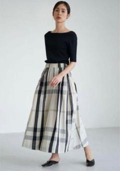 【タグ付き未使用品】タイトスカートLa boutique Bonbon ネイビー タグ付き未使用品】タイトスカートLa boutique Bonbon ネイビー