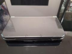 Newニンテンドー3DS LL メタリックブラック