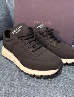 人気PRADA ブラック スニーカー　27.5センチ　値下げ可のサムネイル