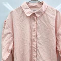 【NICE CLAUP】肩開き 長袖シャツ ピンクブラウス フリーサイズ