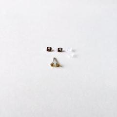 3mm シトリンスタッドピアス(アレルギー対応)サージカルステンレス
