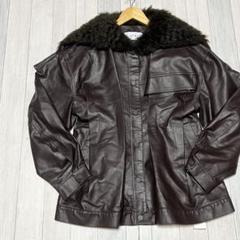 アイレネ　FUR HOODED LEATHER JACKET 三吉彩花　着用 アイレネFUR HOODED LEATHER JACKET 三吉彩花着用