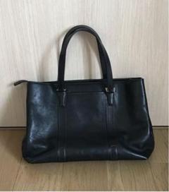 3年前に3万円で購入。3ー4回しか使用していないため、状態良好。