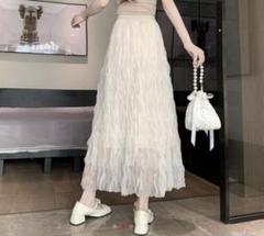 スカート　プリーツ　ロングスカート　ファッション　フリル　クリーム色